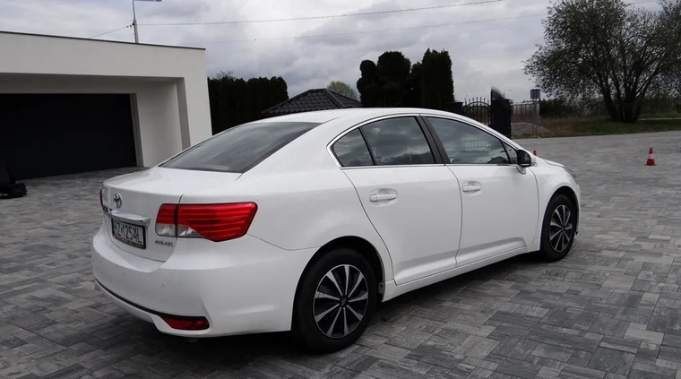Toyota Avensis cena 29900 przebieg: 364000, rok produkcji 2014 z Piekary Śląskie małe 466